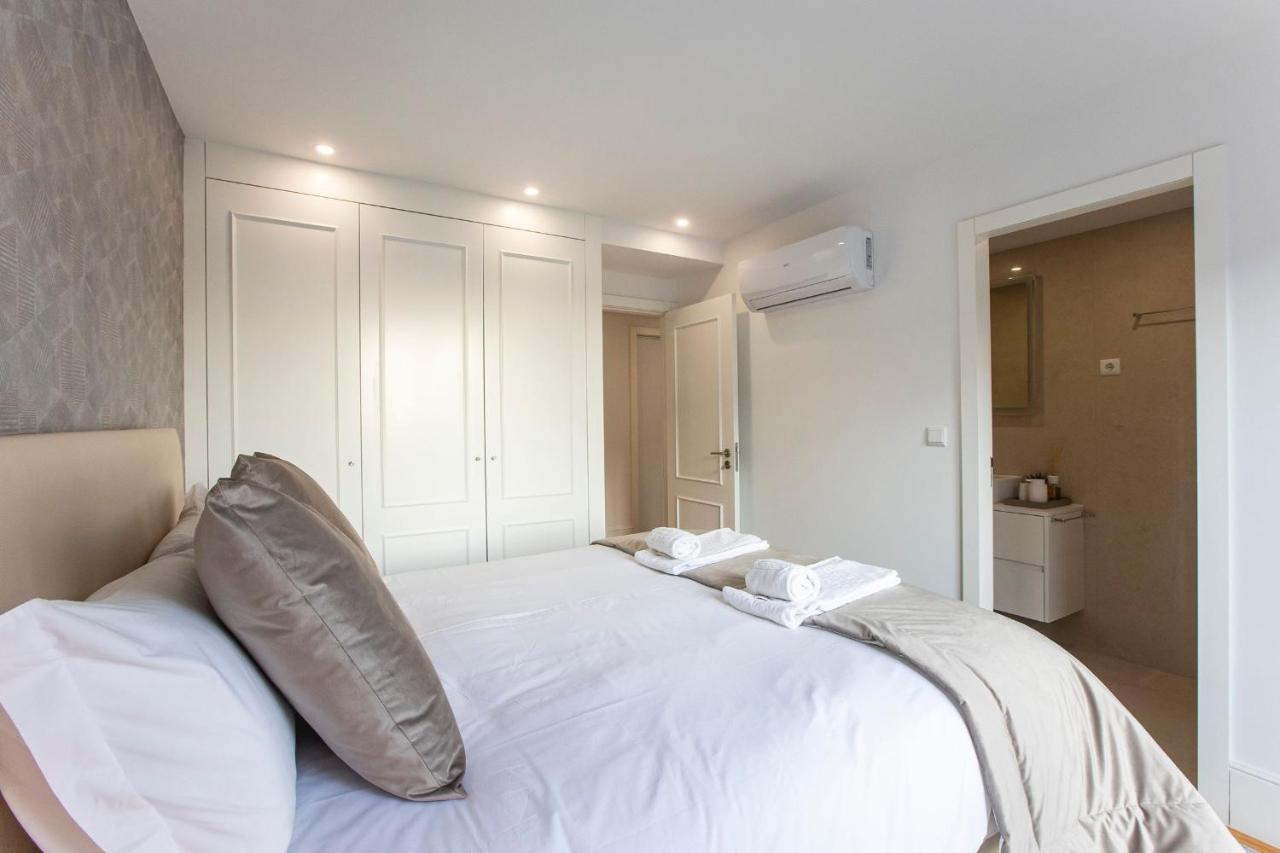 City Center 2Br Flat W/ Ac By Lovelystay 포르투 외부 사진